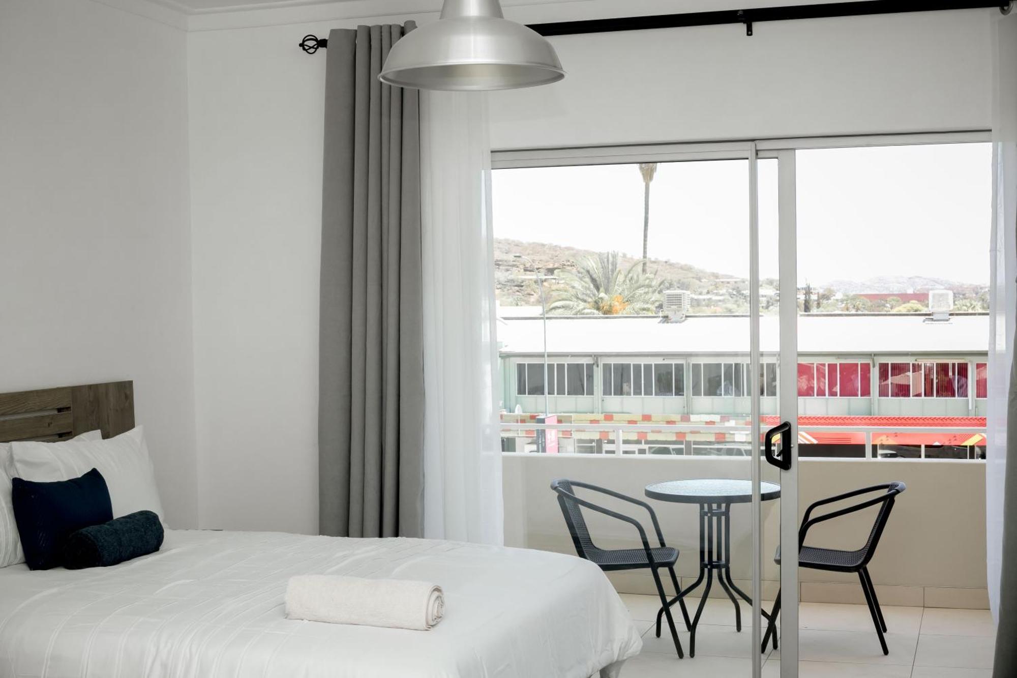 Urban Oasis Apartments At Hidas Windhoek Luaran gambar